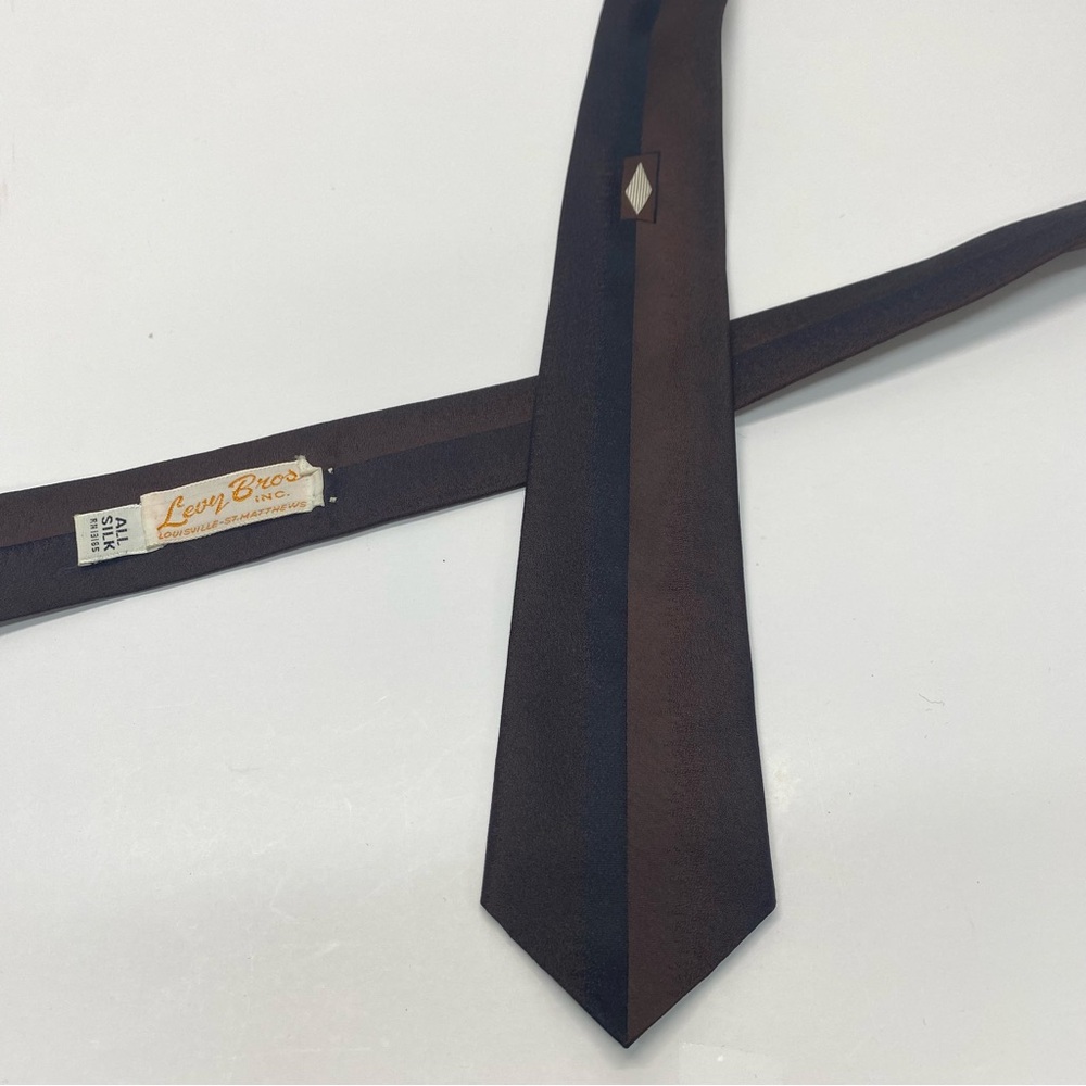 Levy Bros Inc All Silk Men's Tie Black Brown/Copper Vintage Diamond Shape Middle